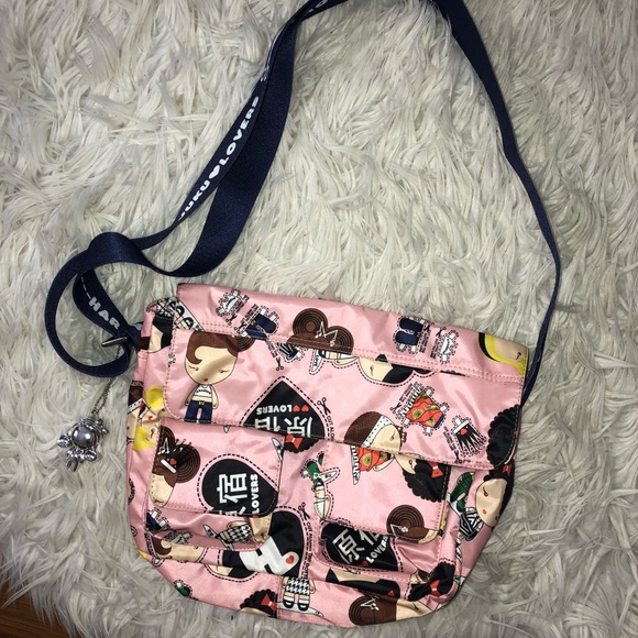 review for Harajuku  Cross Bag yv31337